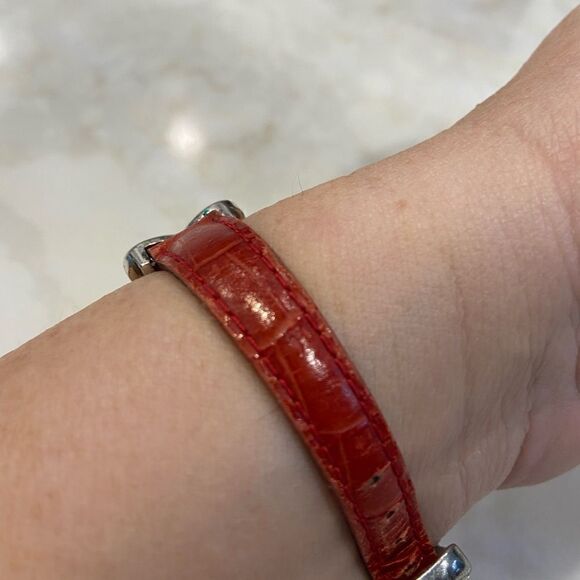 Red heart Brighton watch  - Picture 6 of 9